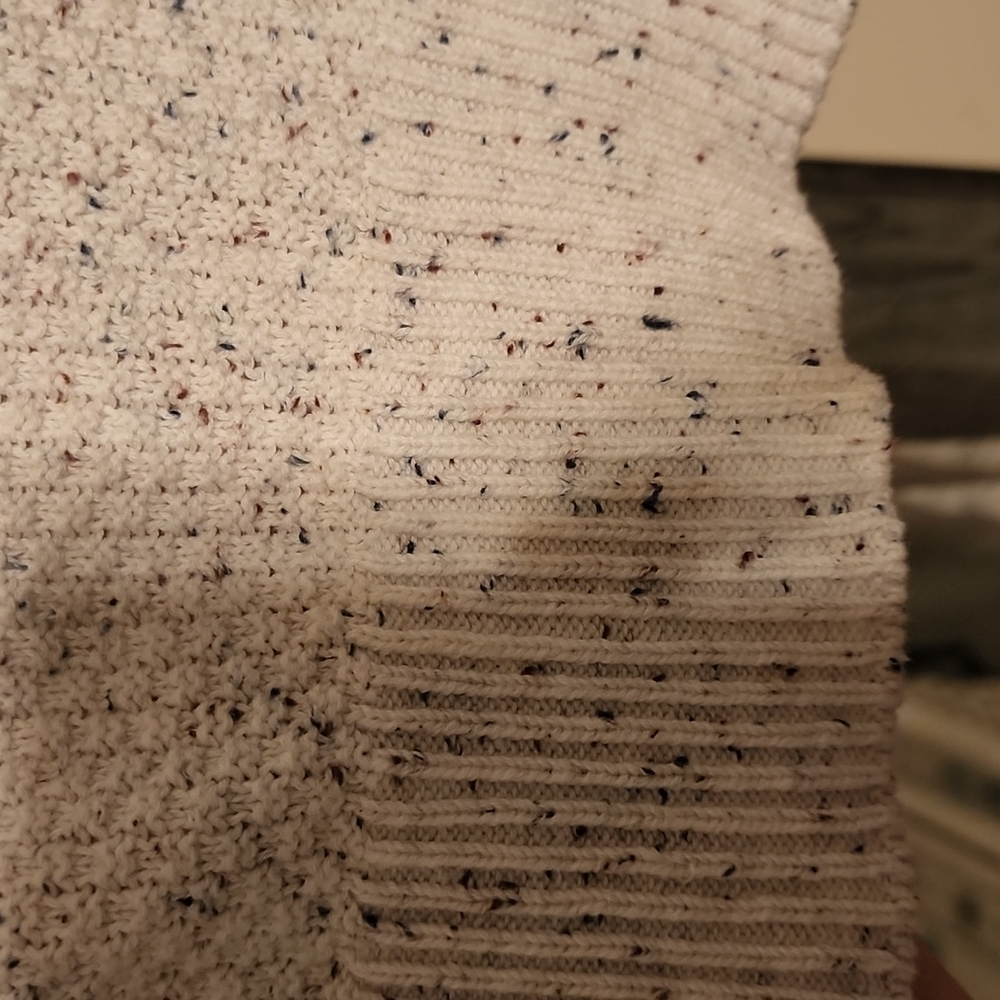 White Loft Sweater (speckled) - Picture 6 of 6